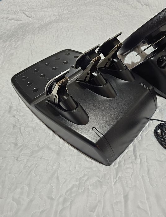 Logitech G920 (Xbox e PC)