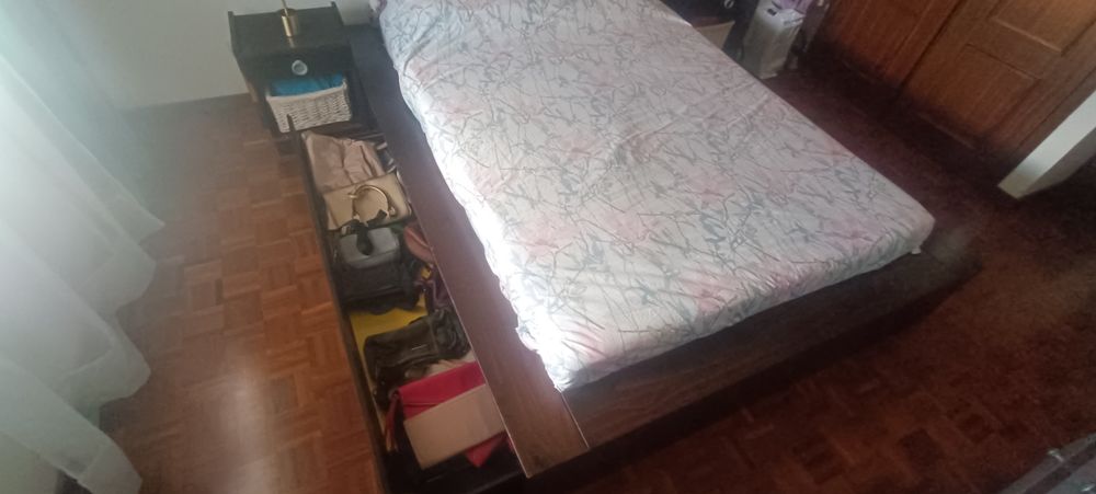 Cama de Casal com Cabeceira