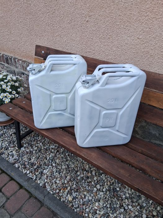 Kanister 20 litrowy metalowy 2 sztuki