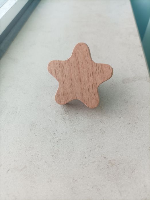 Puxadores de madeira em forma de estrela