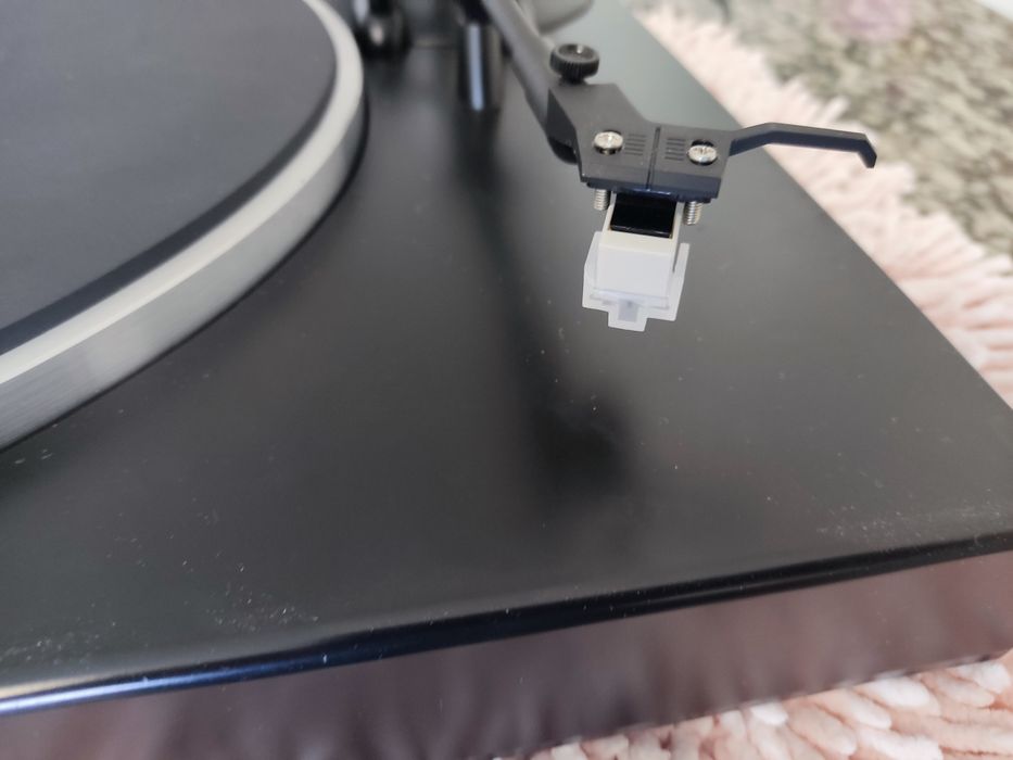 Marantz TT 400 Belt Drive Turntable