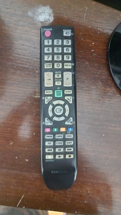 Monitor/TV64575407906819123