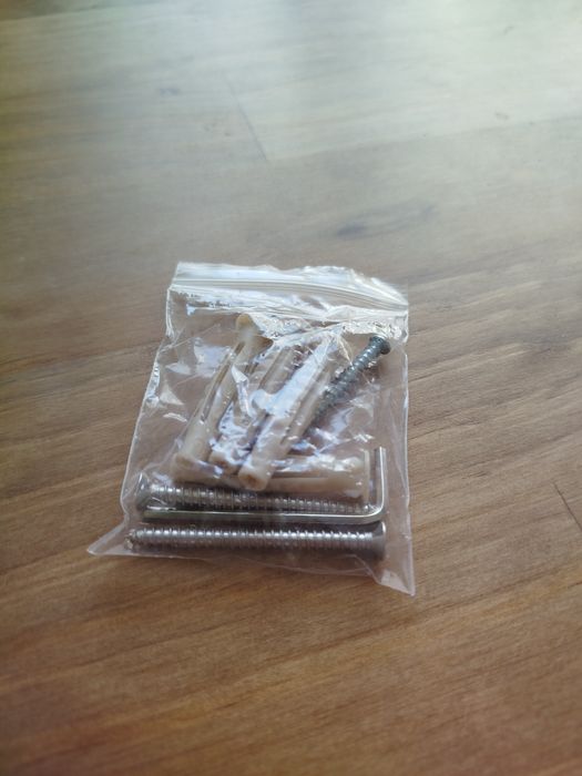 Kubek z uchwytem na szczoteczki do zębów Suite Sensea + wieszaki