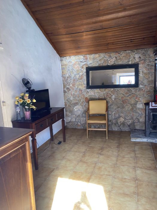 Lar  Residência familiar, bom ambiente. passamos factura.