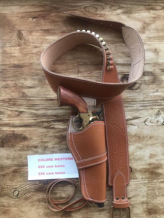 PEÇA Decorativa - Revólver Colt Single Action-Peacemaker NÃO funcional