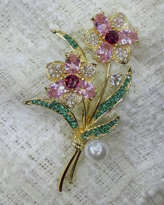 Przepiękna broszka/ zawieszka