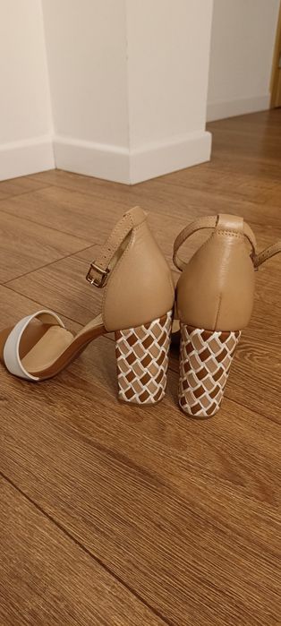 Sandały firmy QUAZI rozm. 39