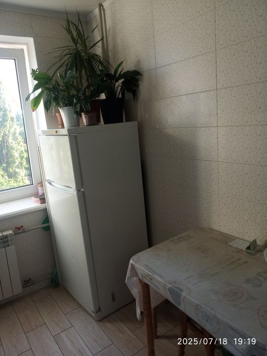 Сдам комнату на  ул. Малиновского (без хозяйки) для 1 девочки