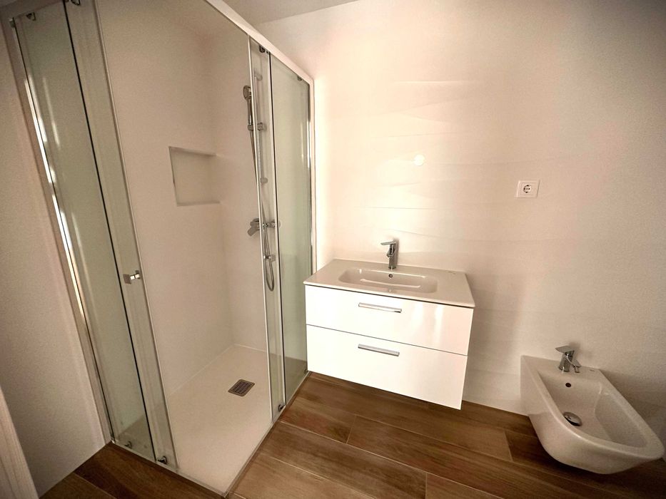 Apartamento T1 | Condomínio fechado | Piscina | Ginásio