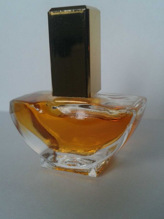 Oscar de la Renta Ruffles