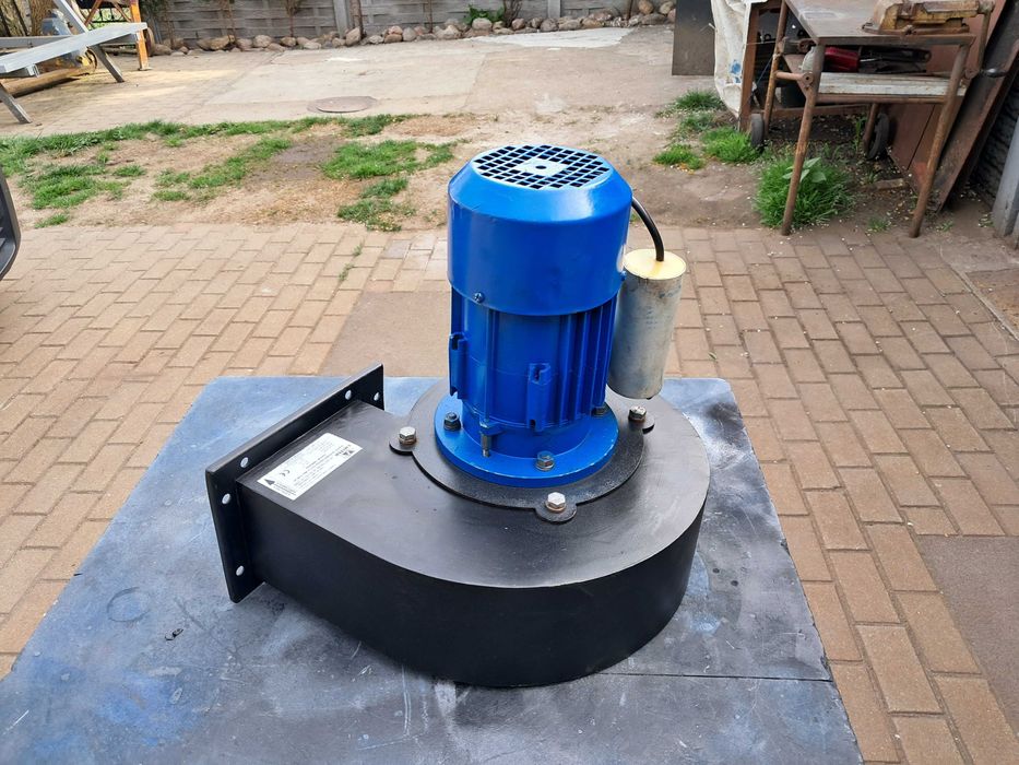 Wentylator promieniowy, turbina, dmuchawa, przemysłowy  0,55kw 230v.