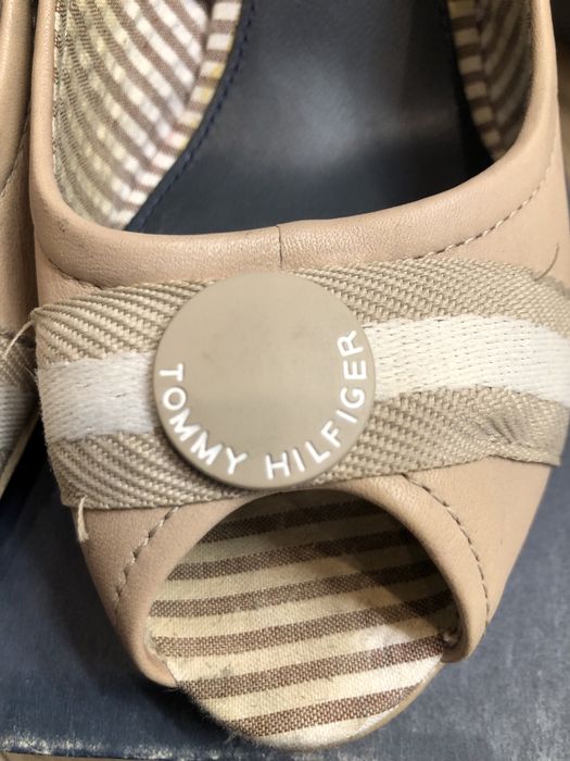 Tommy Hilfinger buty na grubym obcasie 39