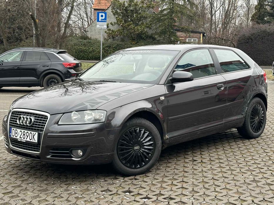 Audi A3 3-drzwiowe 1.6 benzyna 102 KM