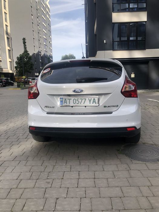 Ford focus Electric 2012   23 kw.