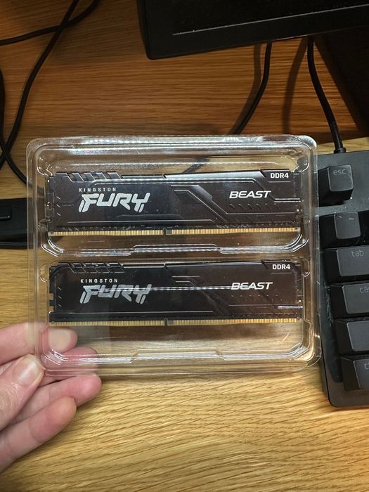 Memória RAM Kingston FURY Beast DDR4 3600 MHz 16GB 2x8GB CL17