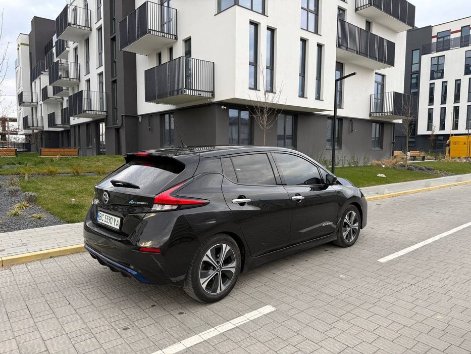 Nissan leaf 2 ze1 40квт європа