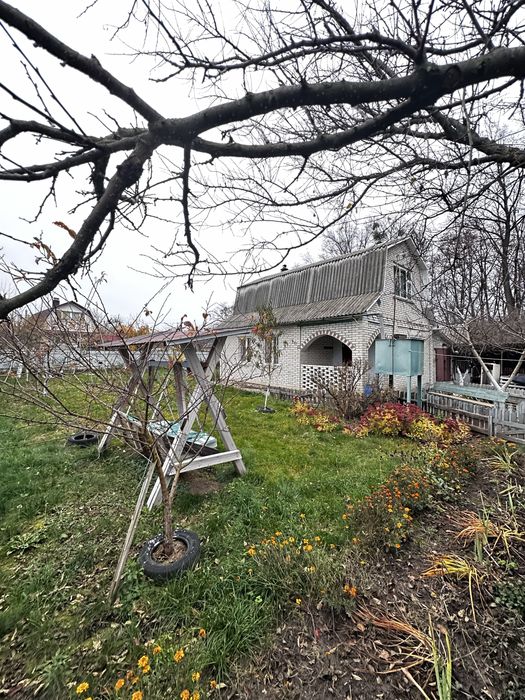 Продаж дачного будинку в Гайку