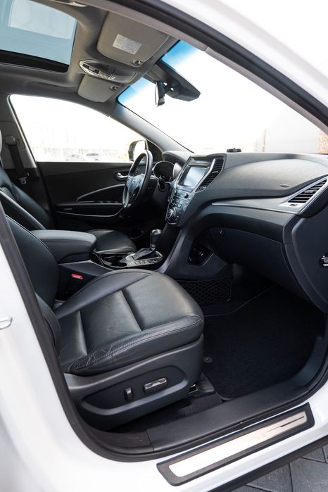 Hyundai Santa Fe 2017 2.2 дизель в максимальной комплектации
