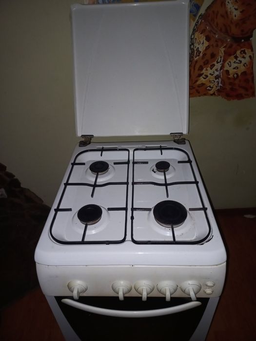 Плита газова 4 комфорна liberton LB 560W