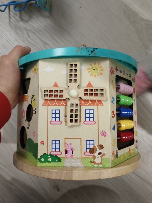 Розвиваючий логічний куб