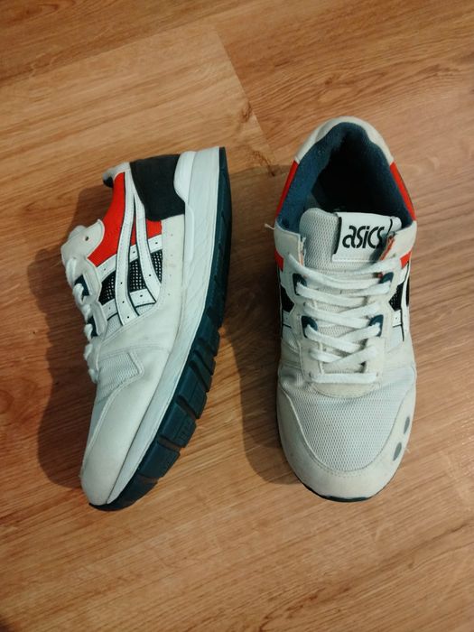 Кросівки ASICS 40 p
