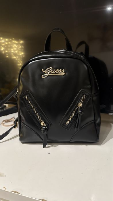 Plecaczek oryginalny  czarny guess