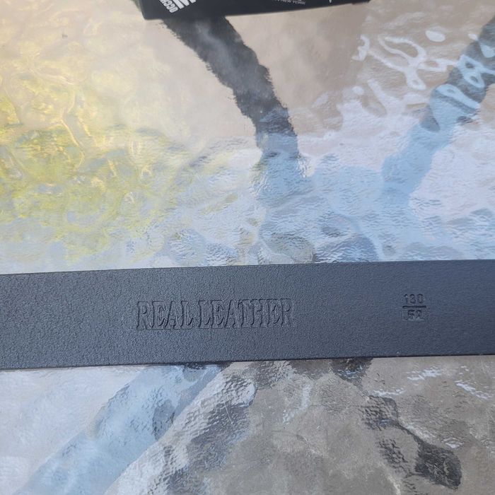 Czarny męski skórzany pasek Versace 130 cm