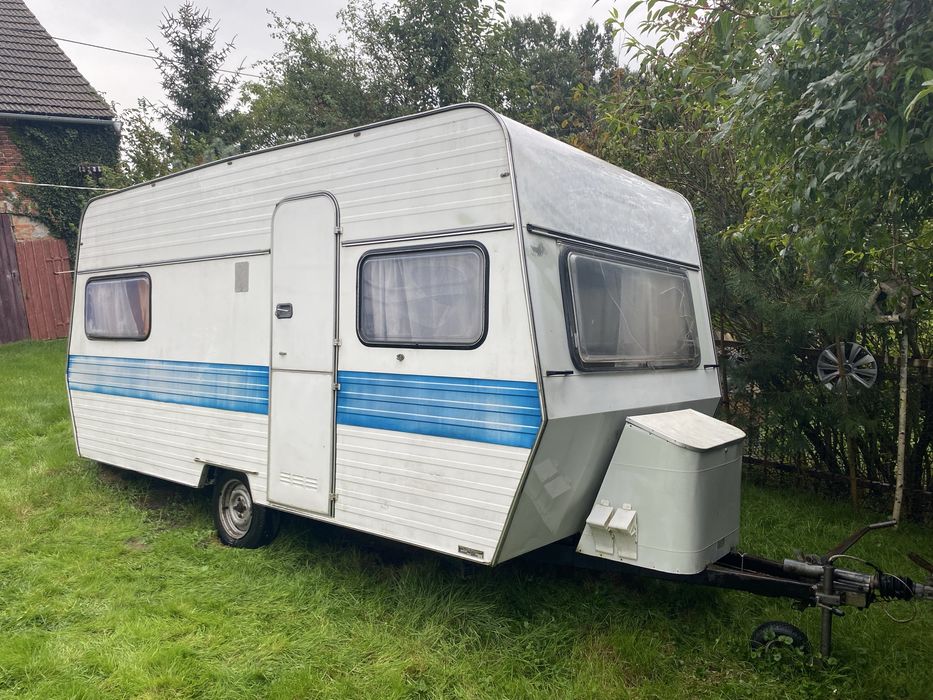 Przyczepa Kempingowa Knaus Komfort 450  890kg jednoosiowa