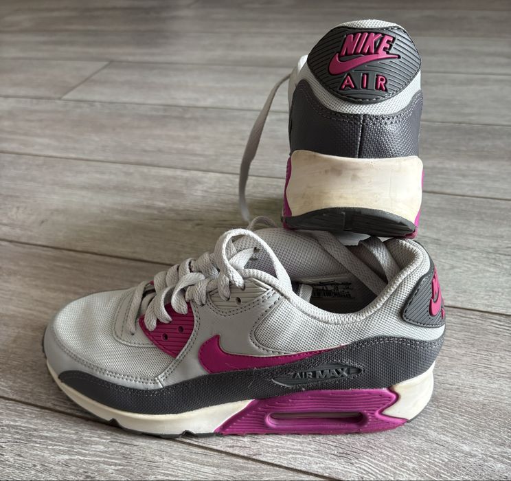 Buty Nike Air Max 90 essential, rozmiar 38, wkladka 24,5cm. Stan bdb.