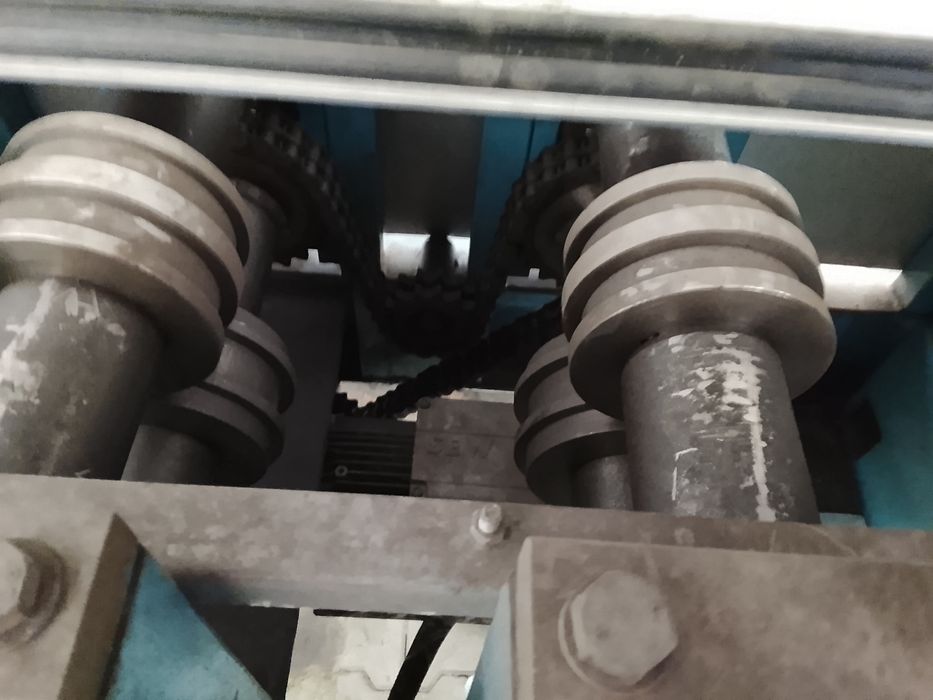 Profilarka wielorolkowa z gilotyna