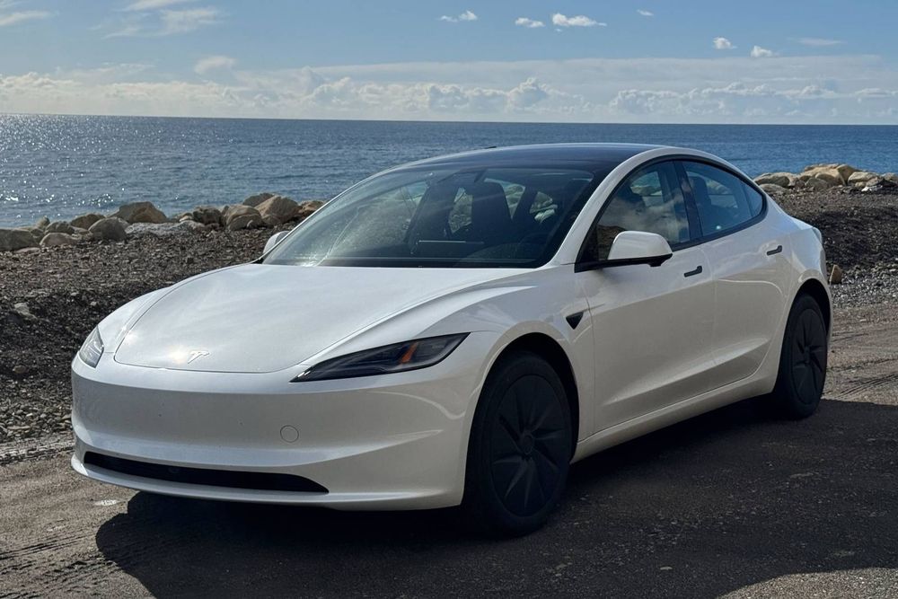 Alugo Tesla Model 3 530km 2026