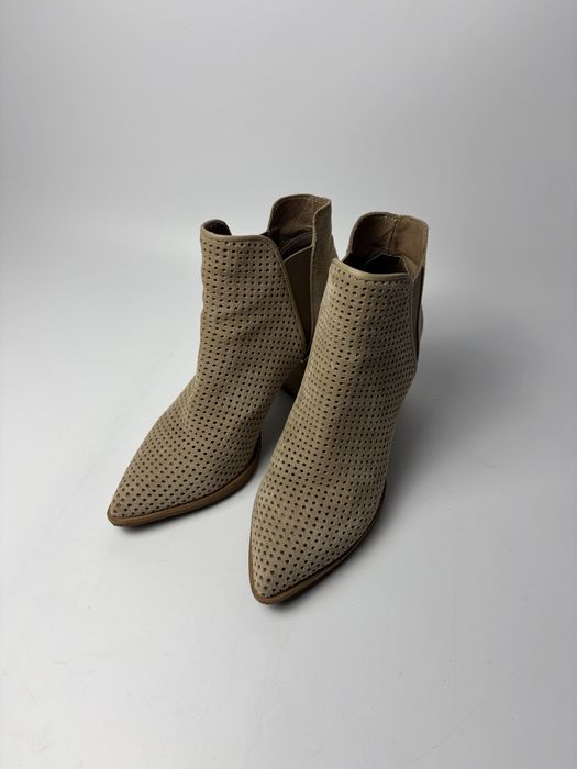 Carinii botki ażurowe zamszowe beżowe 39 skóra lato