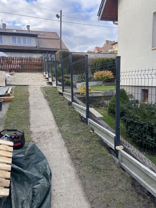 Montaż ogrodzeń.Brukarstwo
