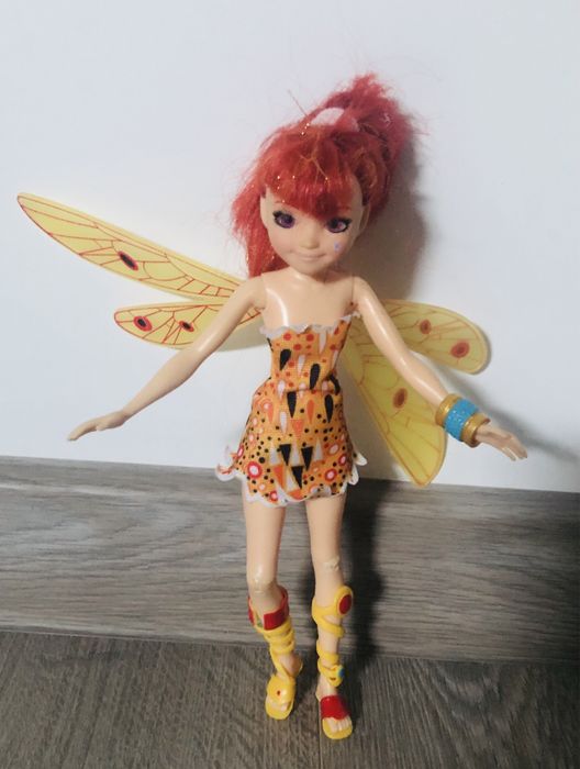 Lalka Yuko z ruchomymi skrzydłami, bajka Mia i ja