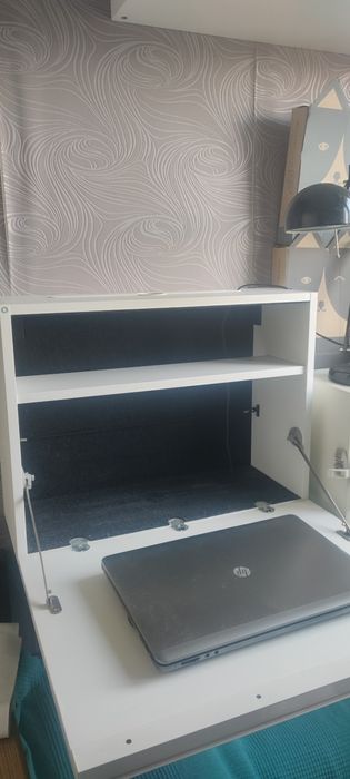 Zamykane biurko Ikea