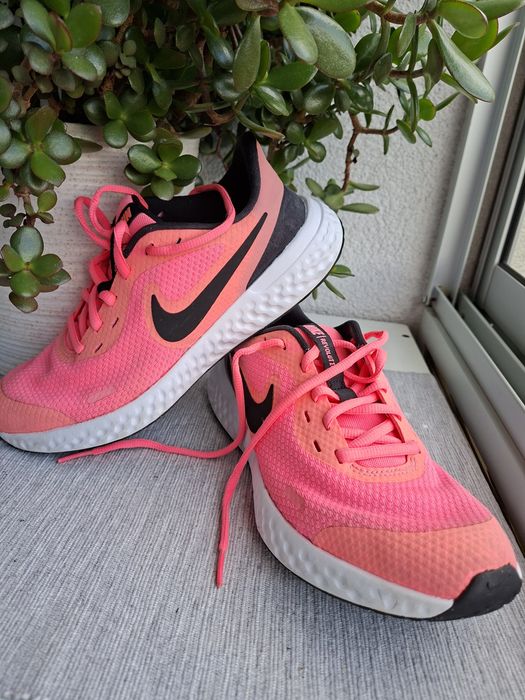 Buty Nike Revolution