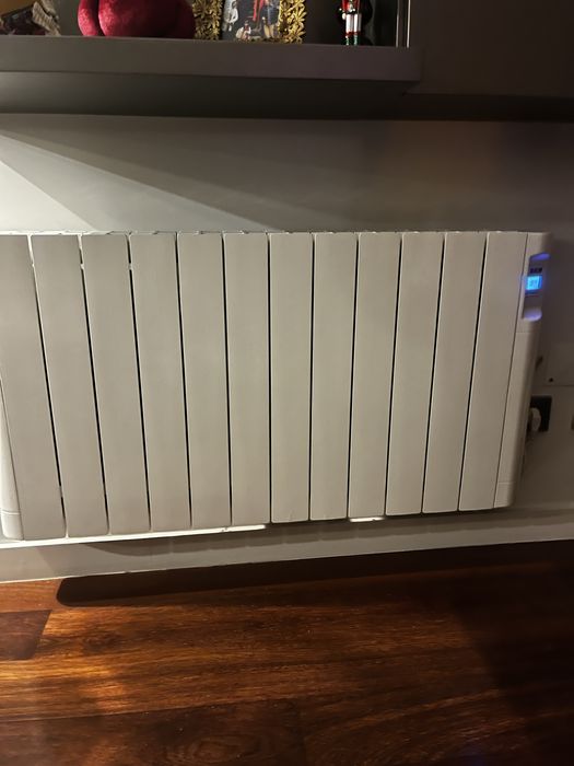 Aquecimento Emissor termico fluido, 1500w, 12 elementos, marca Hjm