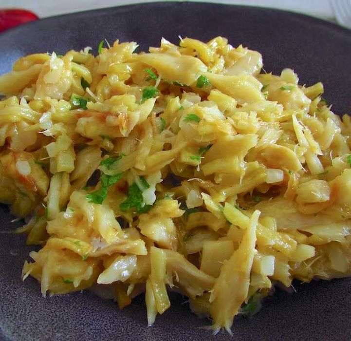 Comida caseira de Bacalhau à Brás ou com natas