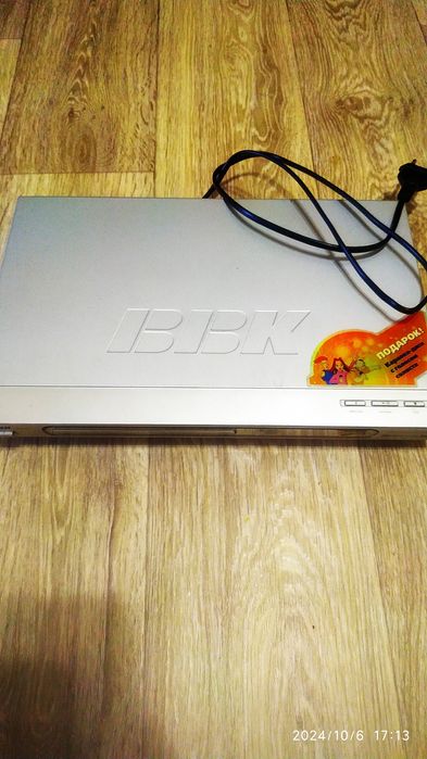 Продам DVD плеєр ВВК