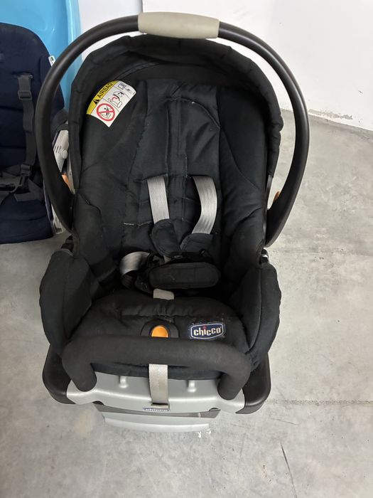 Carrinho de bebe com ovo e base isofix