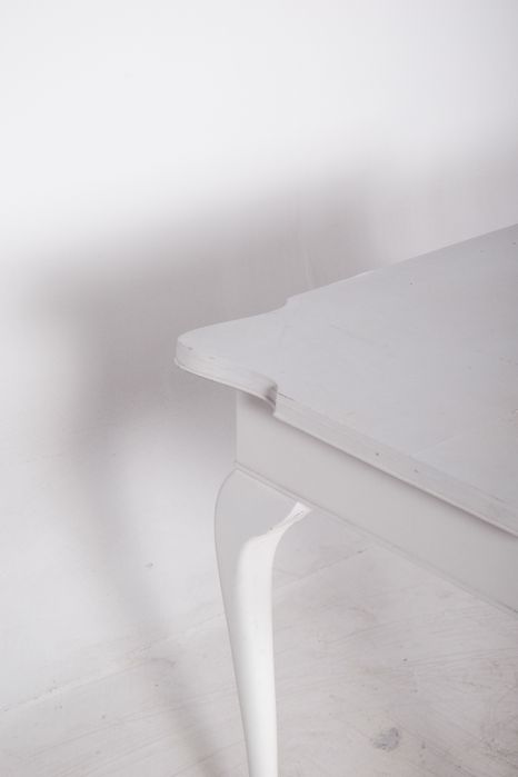 Mesa de Jantar em Pinho Lacada de Branco