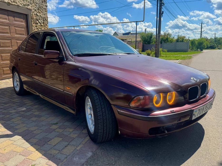 Продам BMW E39 2.5Бенз
