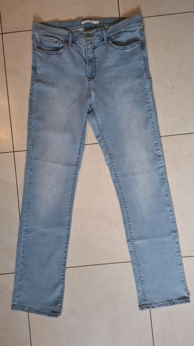 Jeansy "LEVI  STRAUSS"  W 32  L32  jasno niebieskie jak nowe