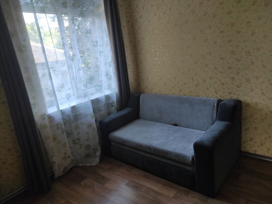 Здам двухкімнатну квартиру подобово