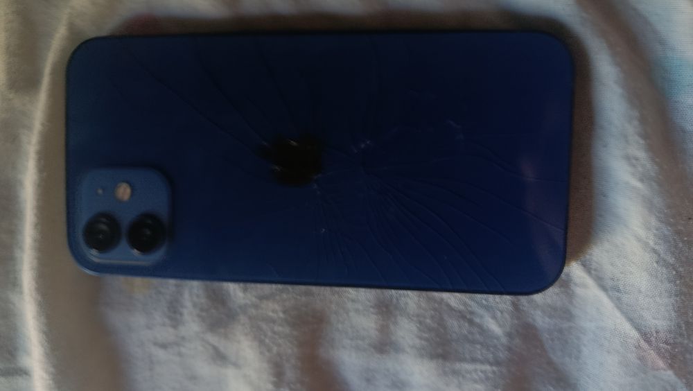 Troco ou vendo iPhone 12