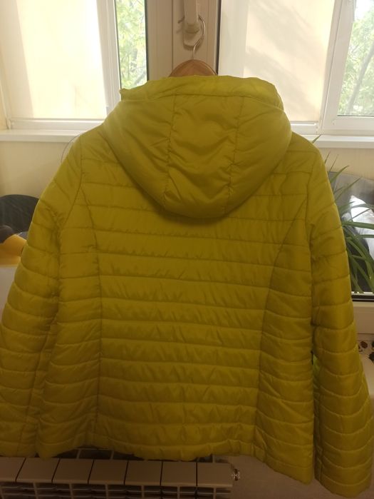 Продам курточку   розміром XL-XXL