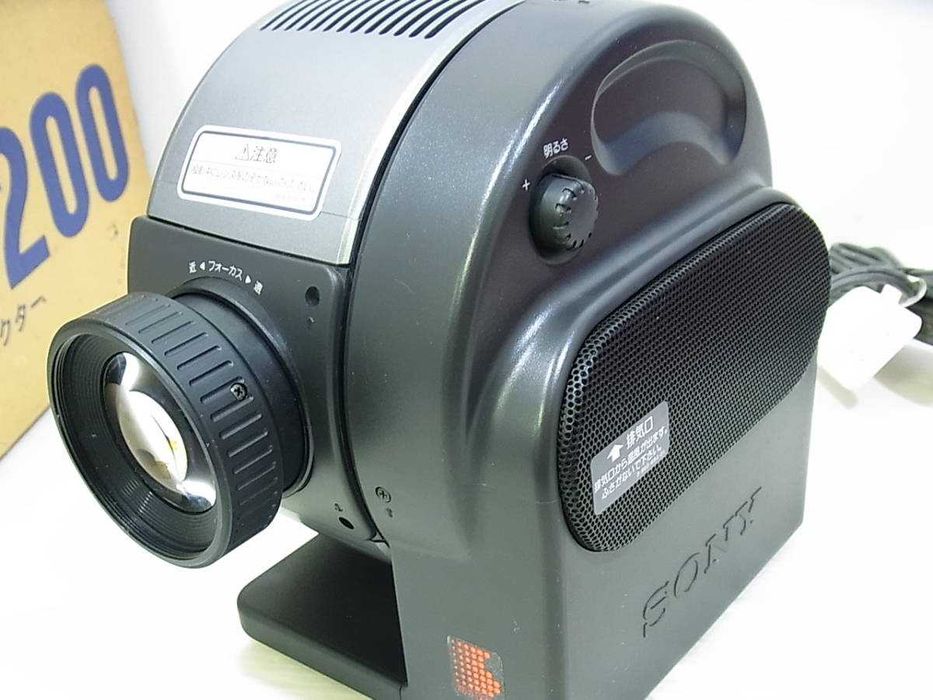 Проэктор SONY  Мini CPJ-200 . Made in JAPAN!