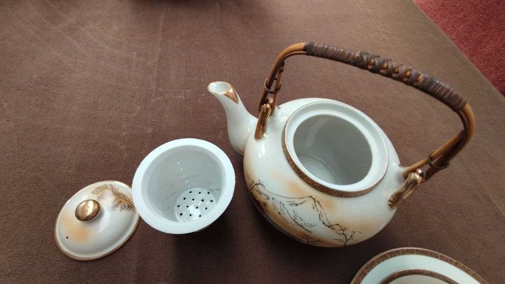 Serviço de Chá Oriental em Porcelana – 21 Peças