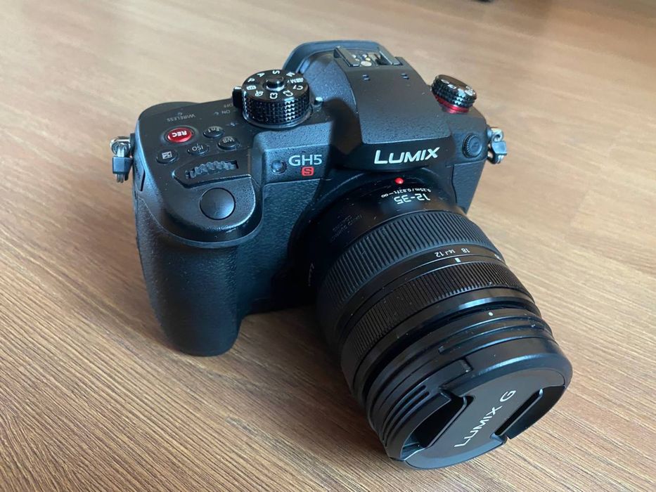 Panasonic GH5s body