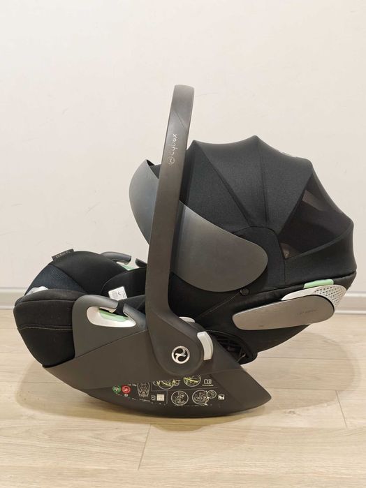 Cybex Cloud T+, czarny, Rozkładany Fotelik samochodowy 0-13 kg nosidło